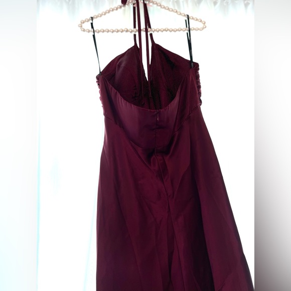 Long gown with Rhinestone embellishment - Picture 2 of 2